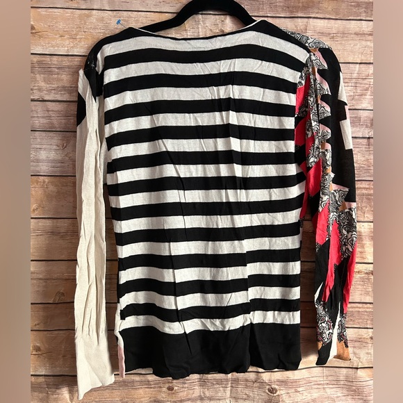 Camellia V-neck Cardigan Multicolor Womens medium - Picture 3 of 5